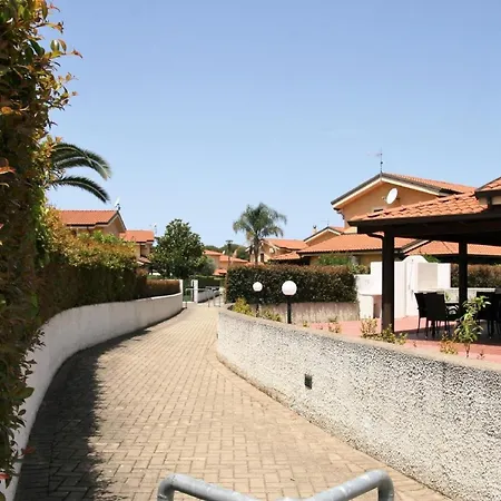Ferienhaus Fuer 6 Personen Ca 100 M In Pizzo, Kalabrien Provinz Vibo Valentia Semesterbostad *